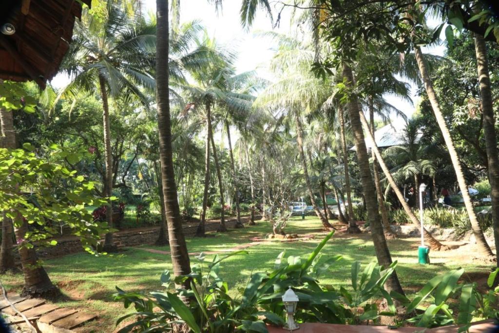 Hotel Outpost@Alibaug Alībāg Exterior foto